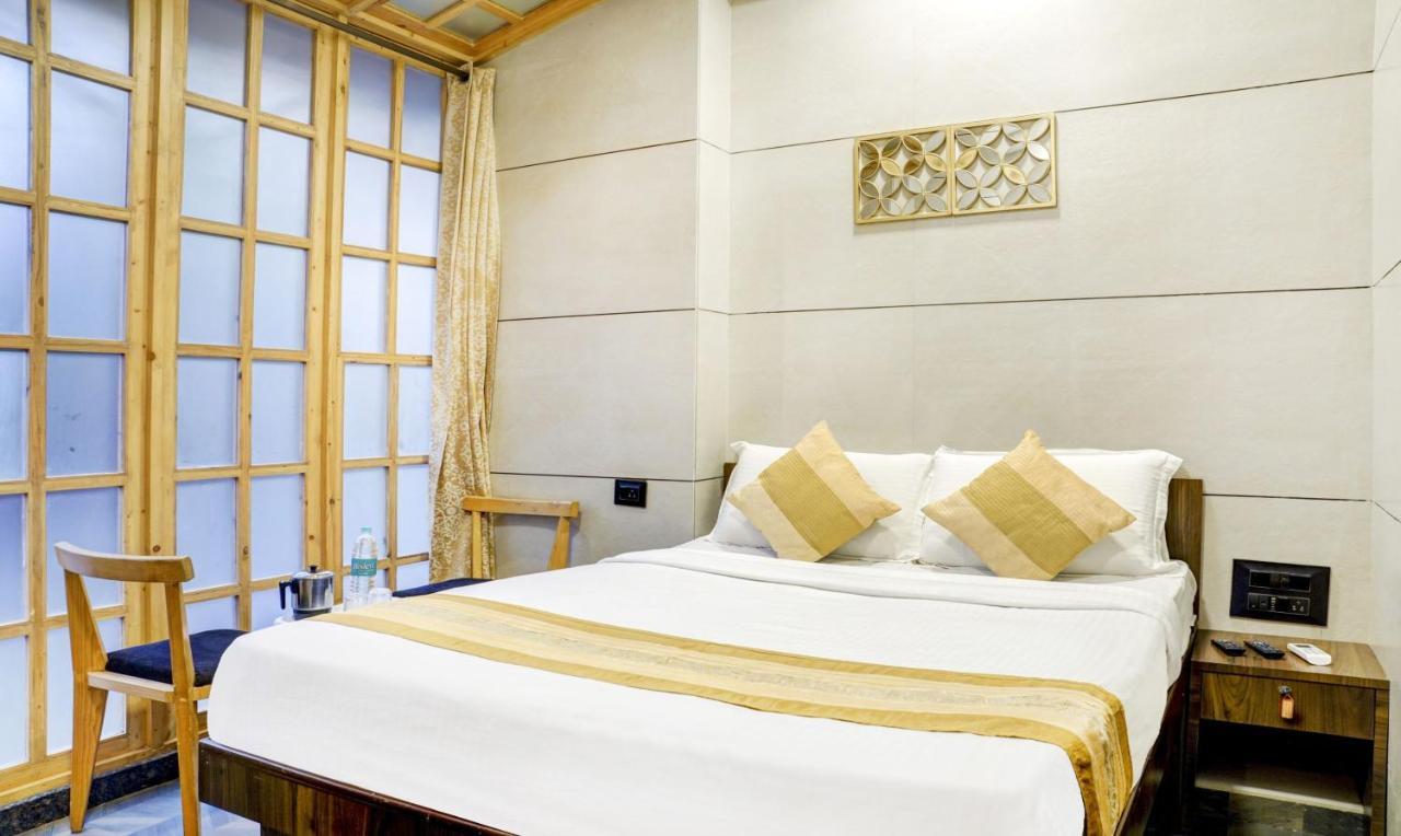 Hotel Rooms Dadar Near Station, Mumbai